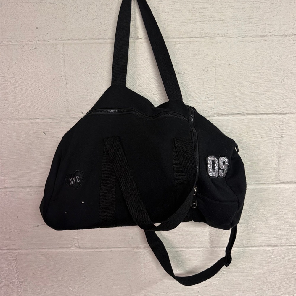 Madden Girl Black Canvas DuffelBag NYC Heart 09 Glitter Patch Gym Weekend Travel